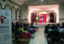 Oteitzako familia antzerkian 70 bat lagun: “In Concert”